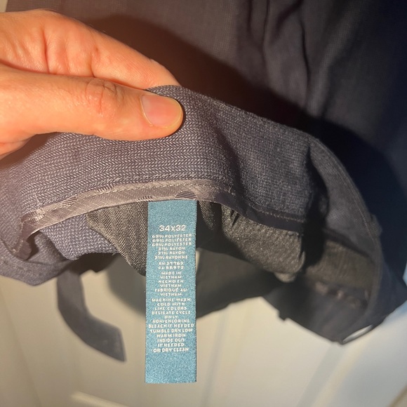 Perry Ellis 3 pieces Suit 40R / pants 34x32 - Picture 9 of 10